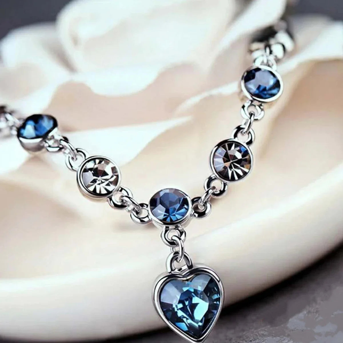 Women Silver Color Lucky Bracelet with Blue Crystal Heart Charm for Bridal Wedding Engagement Gift
