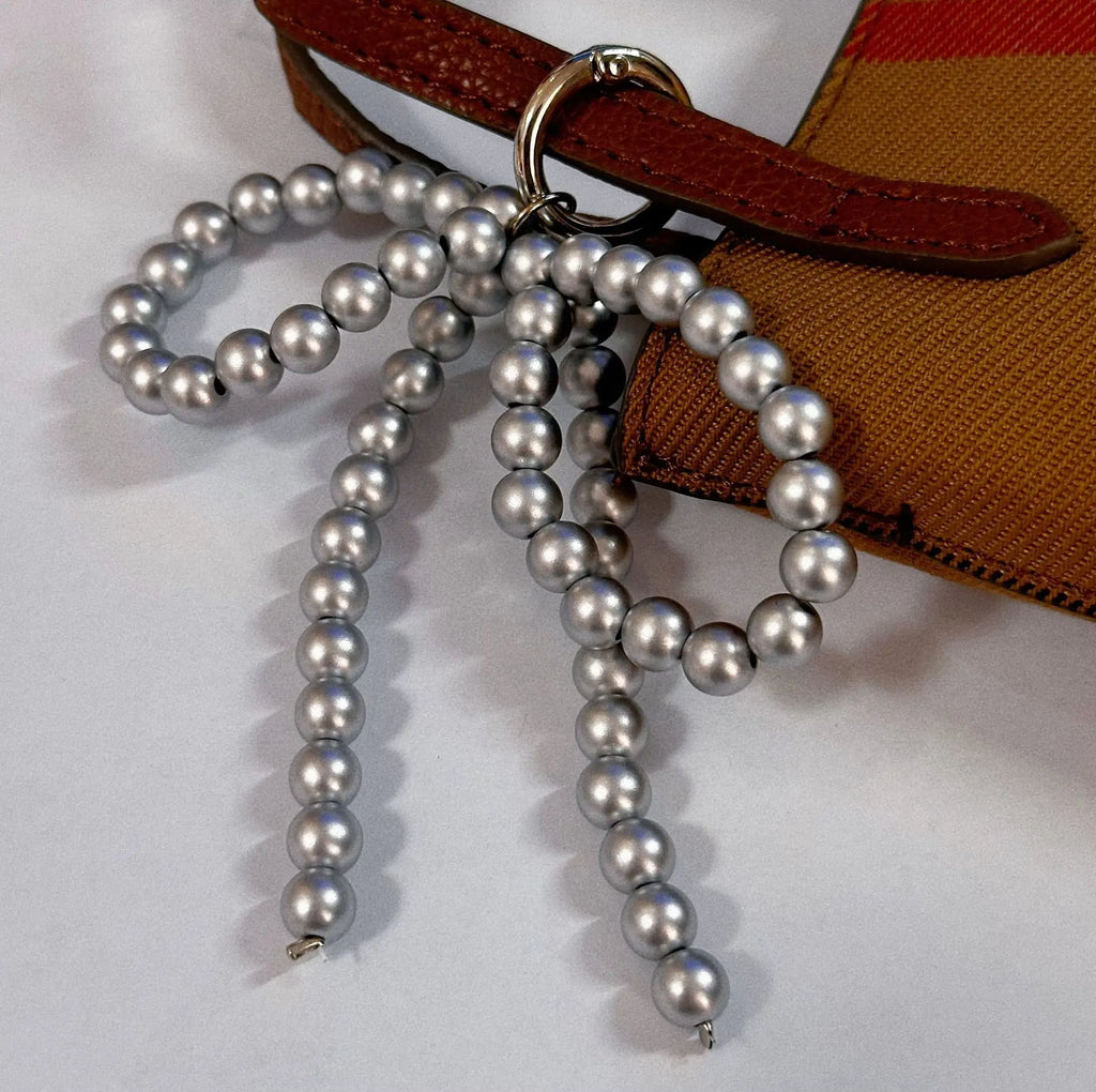 Korean Cute Beaded Pearl Bowknot Keychain for Women and Girls Metal Bow Pendant Bag Decoration Accessories