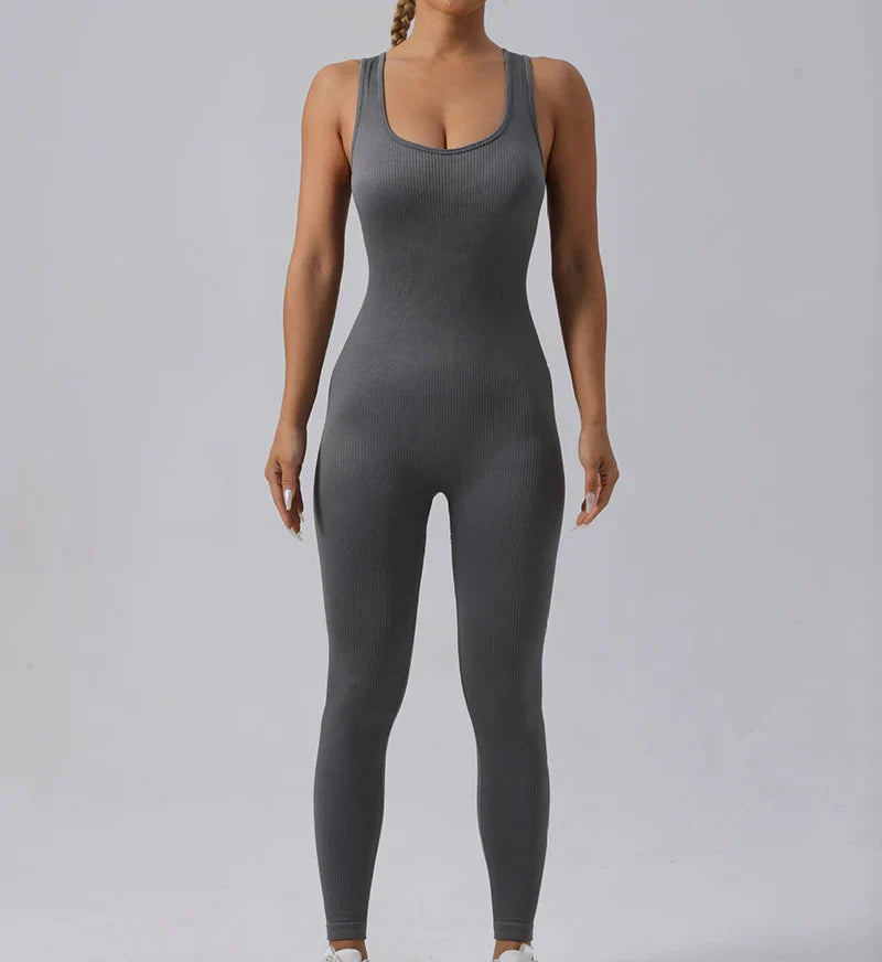 Seamless High Stretch Yoga Jumpsuit for Women Lightweight Breathable Fitness Activewear with Contouring Design and Moisture Wicking Fabric
