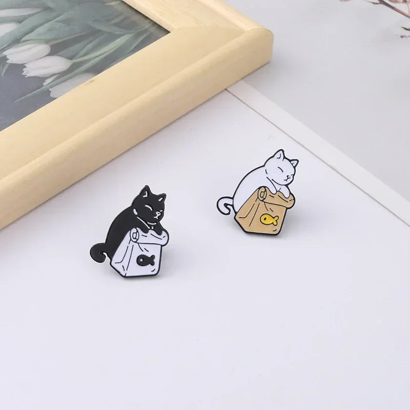 Cute Black White Cat Brooch Set Cartoon Animal Lapel Pins for Clothes and Backpack Accessories