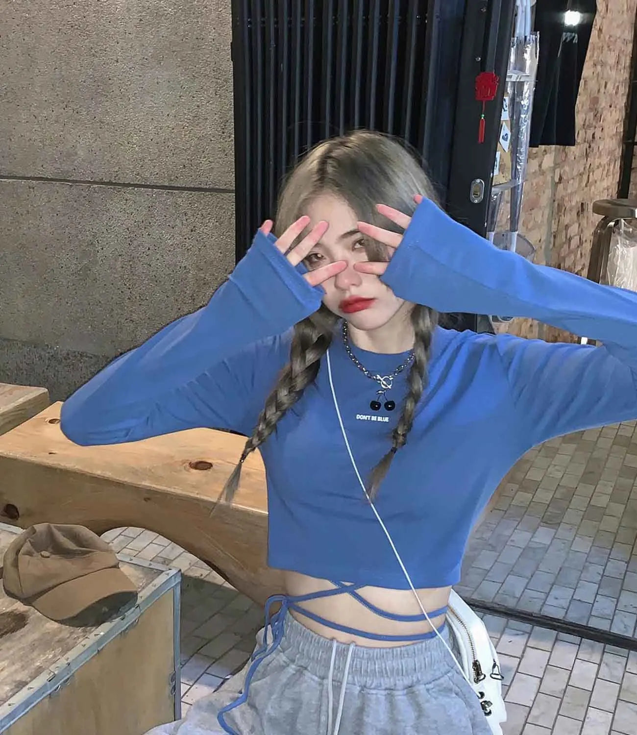 Long Sleeve Women's Crop Top Stylish Bandage Design for Spring Fashion