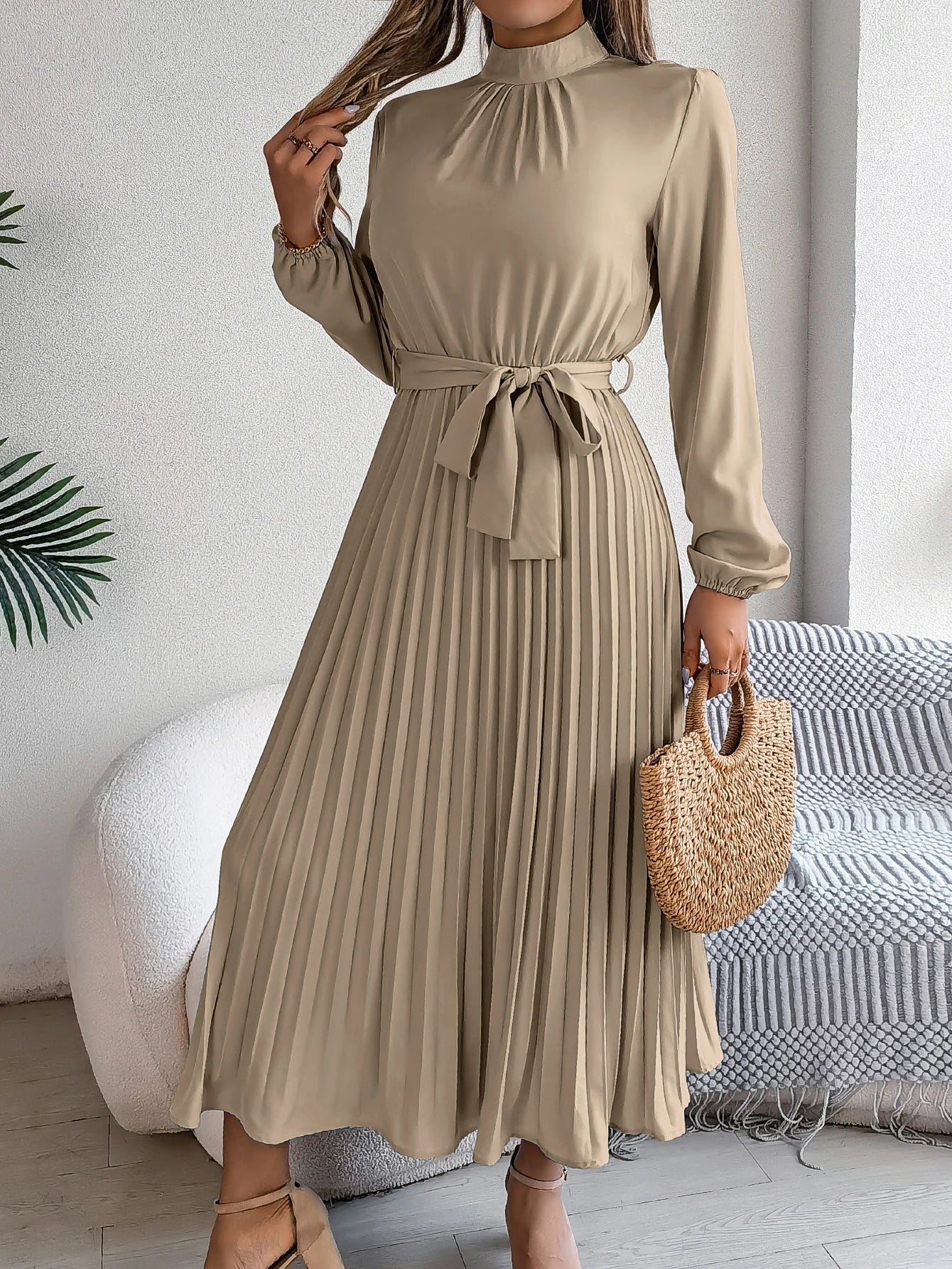 Elegant Pleated Lace Up Long Sleeve Maxi Dress For Spring