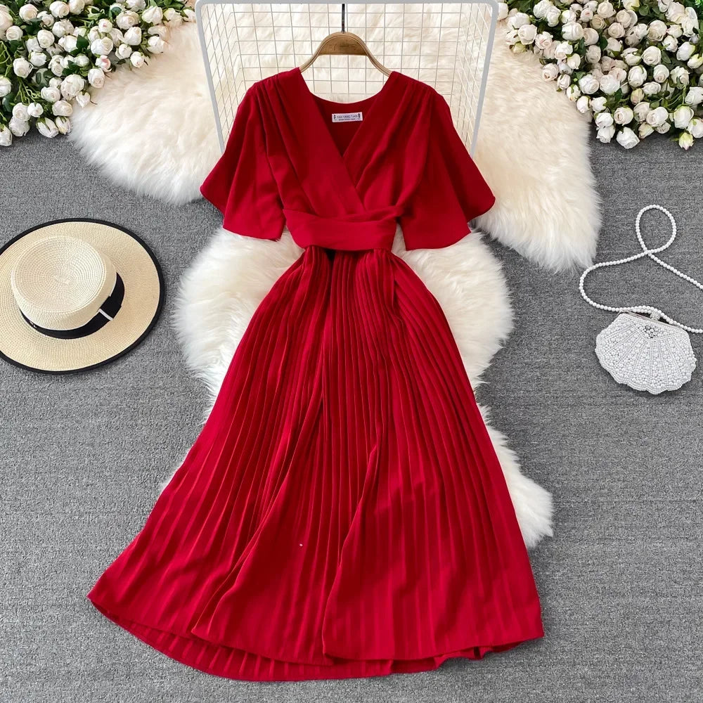 Summer V-Neck Pleated Dress With Lace Up Waist Long Skirt