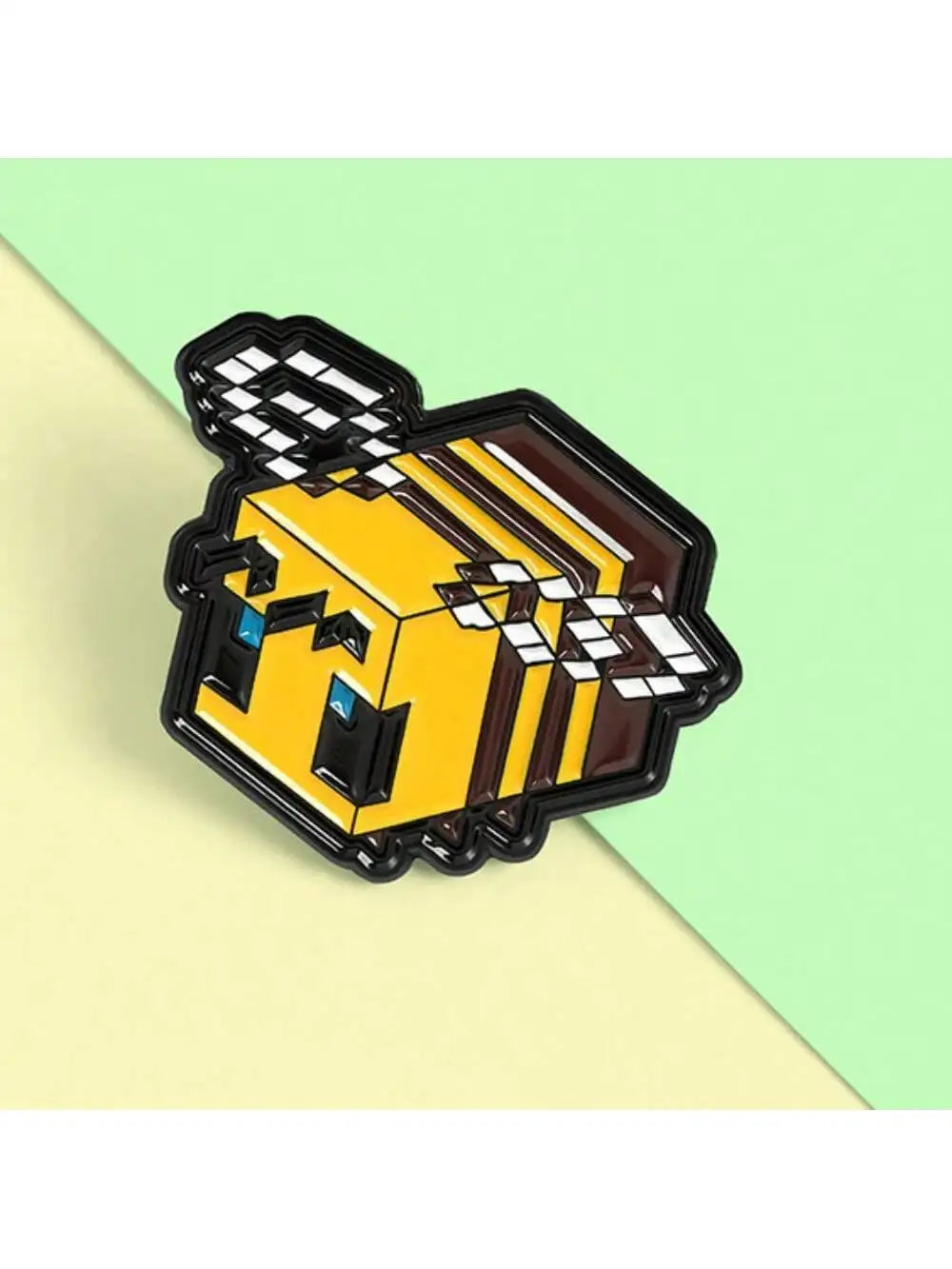 Charming Bee Brooch - Cute Accessory to Brighten Your Outfit and Unique Gift Idea