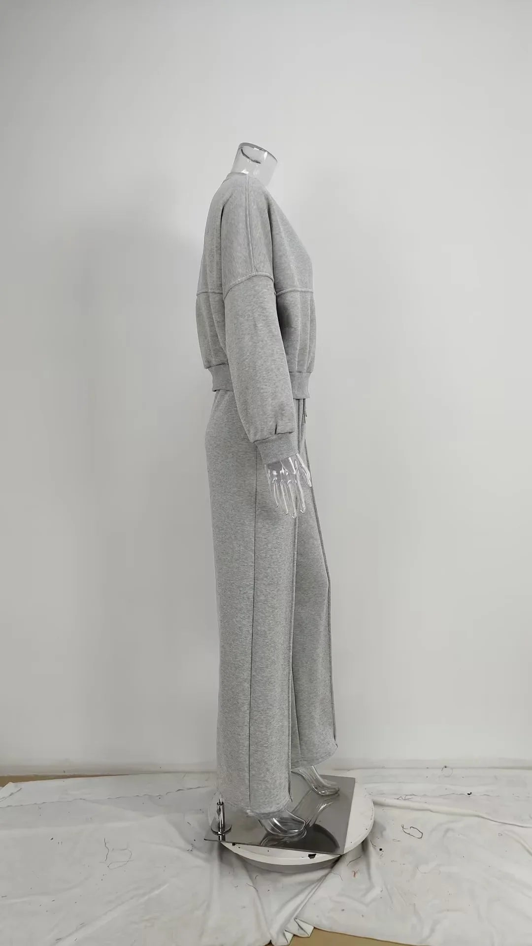 Women's Fleece-Lined Tracksuit Set with Hoodie and Casual Pants for Winter Comfort and Style