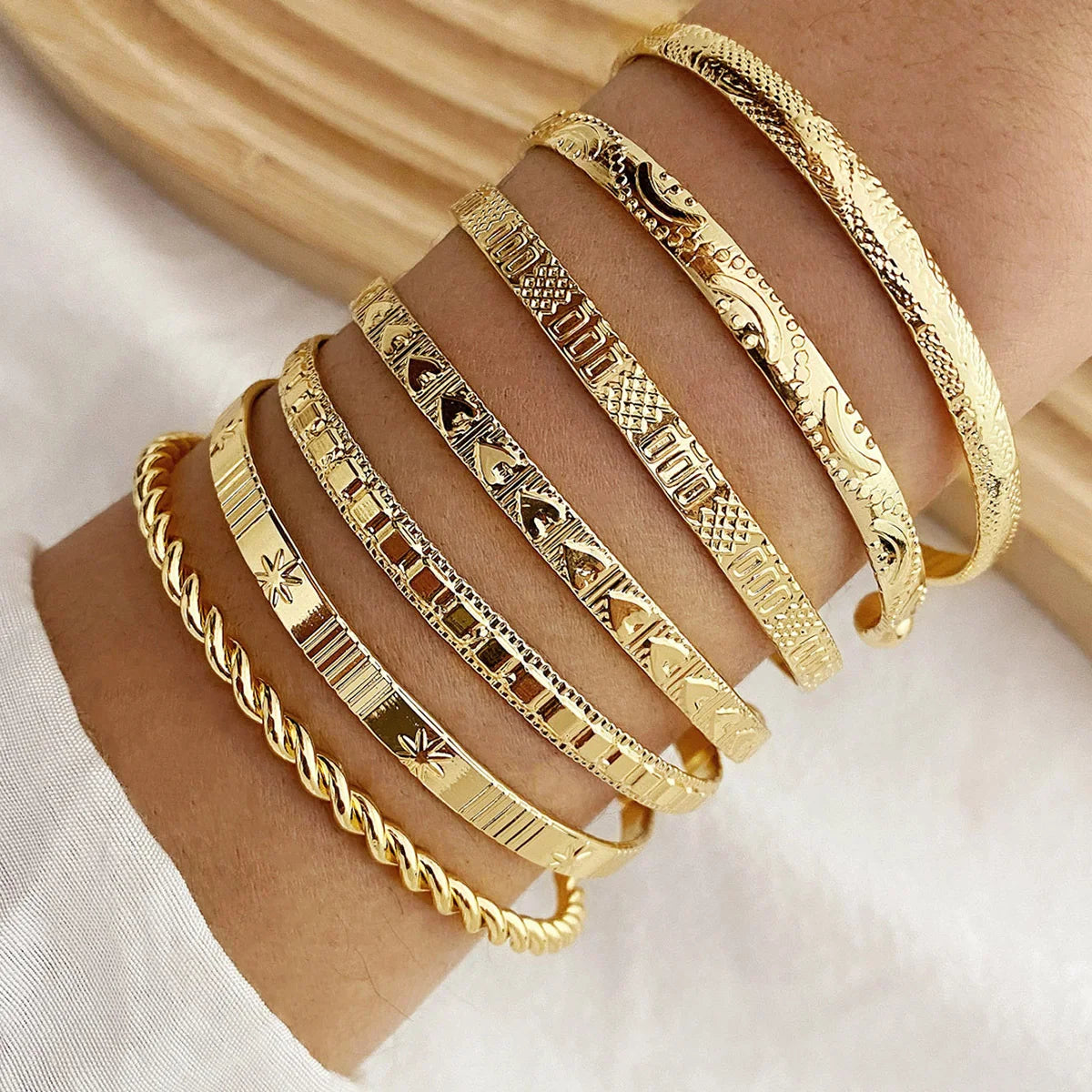 7 Piece Punk Gold Color Bracelet Set for Women with Heart Prints Metal Design Open Bangle Fashion Jewelry Gifts