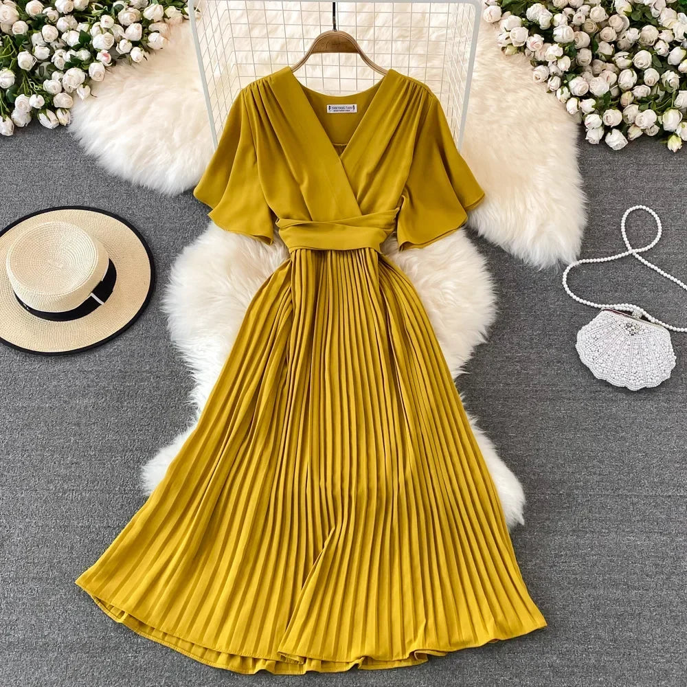 Summer V-Neck Pleated Dress With Lace Up Waist Long Skirt