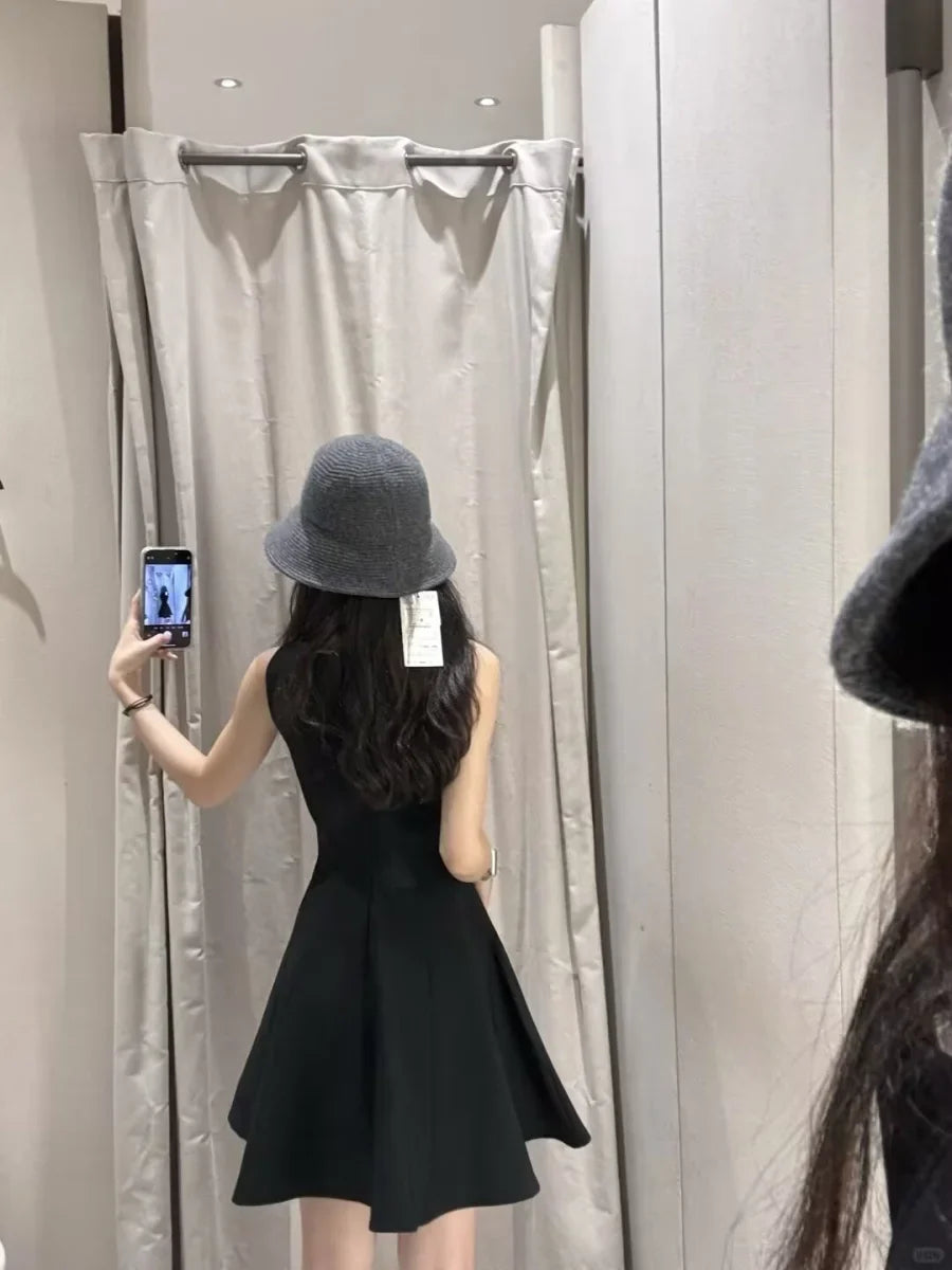 Little Black Dress Elegant Sleeveless Boat Neck Swing Dress