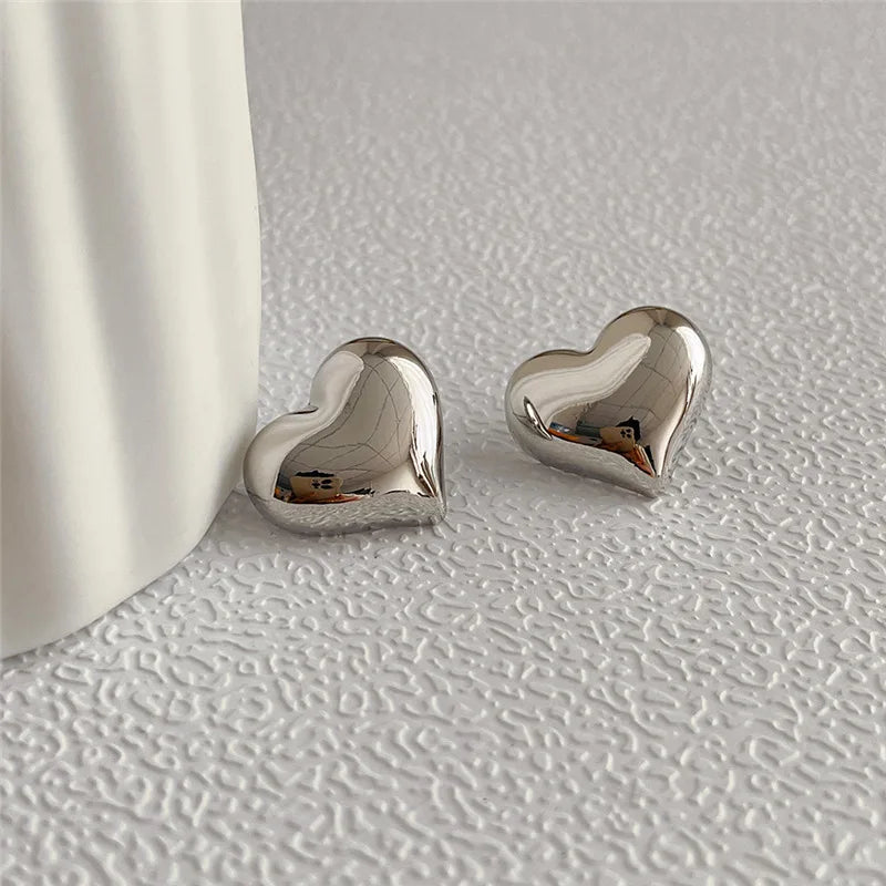 Gold Heart Shaped Stud Earrings for Women Minimalist Fashion Jewelry