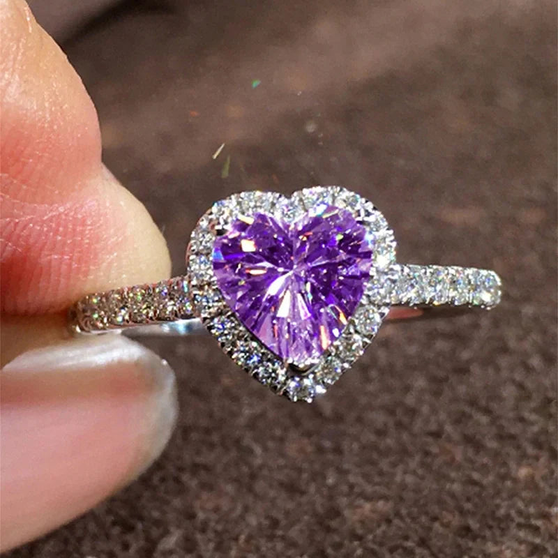 Aesthetic Heart Design Ring for Women Shiny Cubic Zirconia Engagement Jewelry