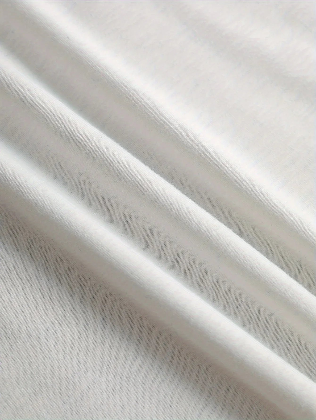 Alphabets Print Short Sleeve Crop Top with Crew Neck and Micro Elasticity for Spring Wear