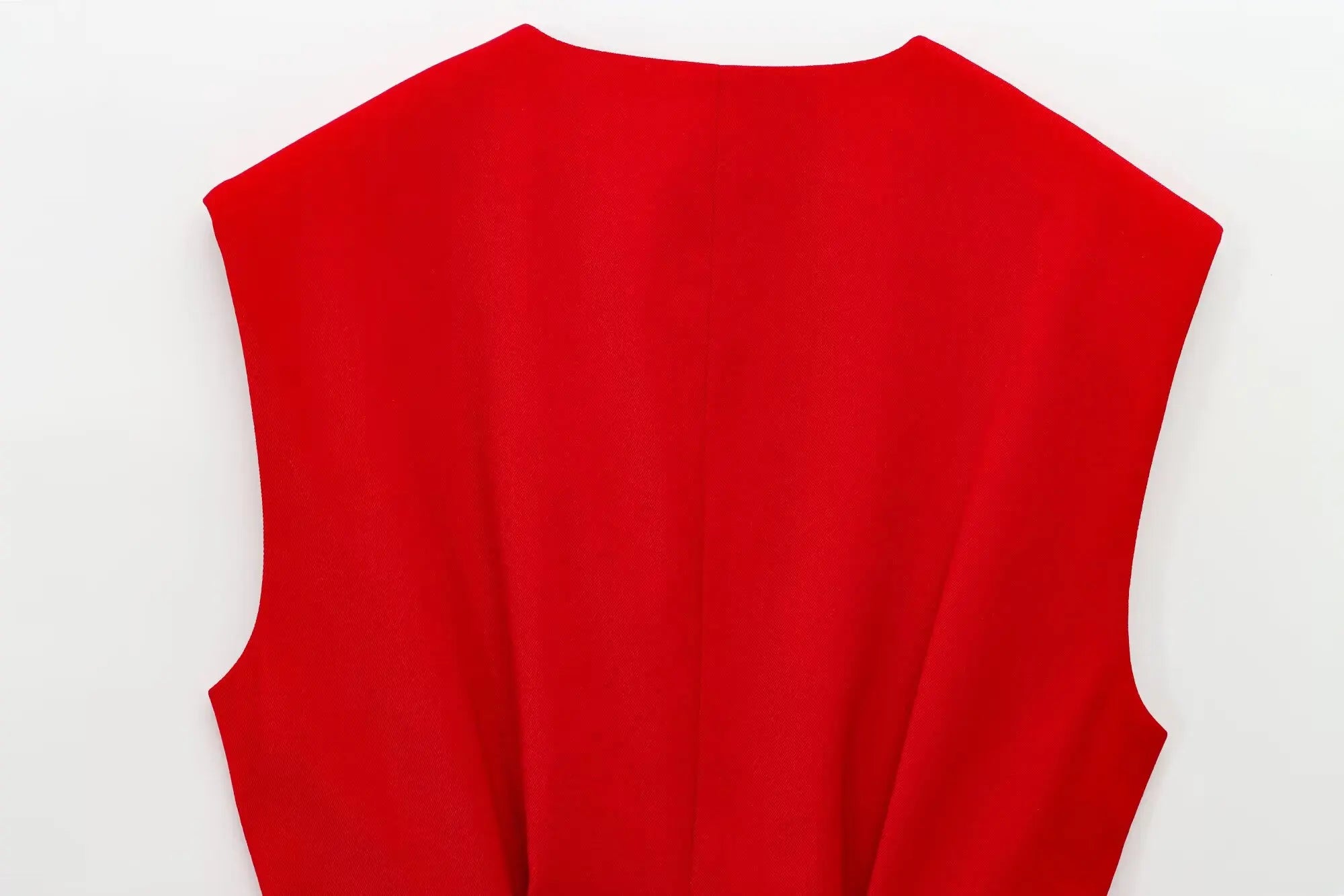 Elegant Red Belted Vest and Flared Pants Suit for Women Stylish and Versatile Two-Piece Outfit with Simple Chic Design