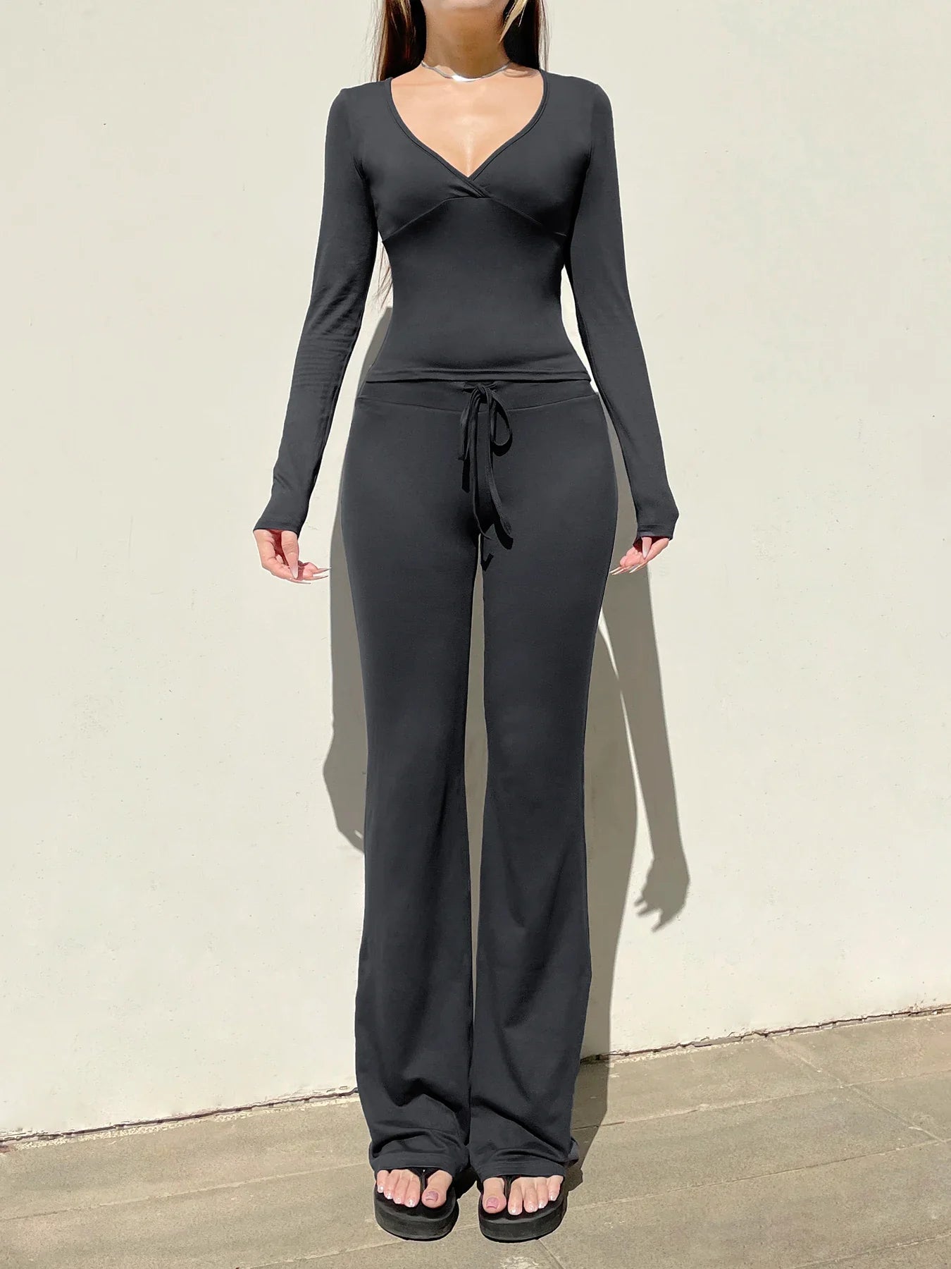 Chic Casual V-Neck Tops and Drawstring Full Length Pants Women's Slim Outfit Set