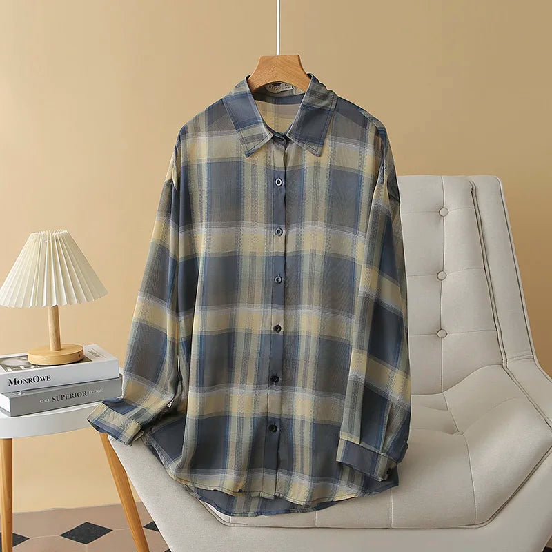 Breezy Oversized Plaid Shirt for Women Long Sleeve Collared Button-Down Blouse Casual Spring Summer Boyfriend Style Top