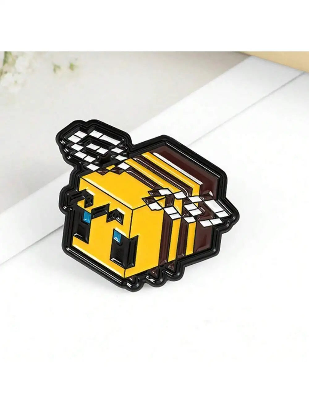 Charming Bee Brooch - Cute Accessory to Brighten Your Outfit and Unique Gift Idea