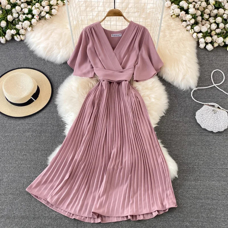 Summer V-Neck Pleated Dress With Lace Up Waist Long Skirt