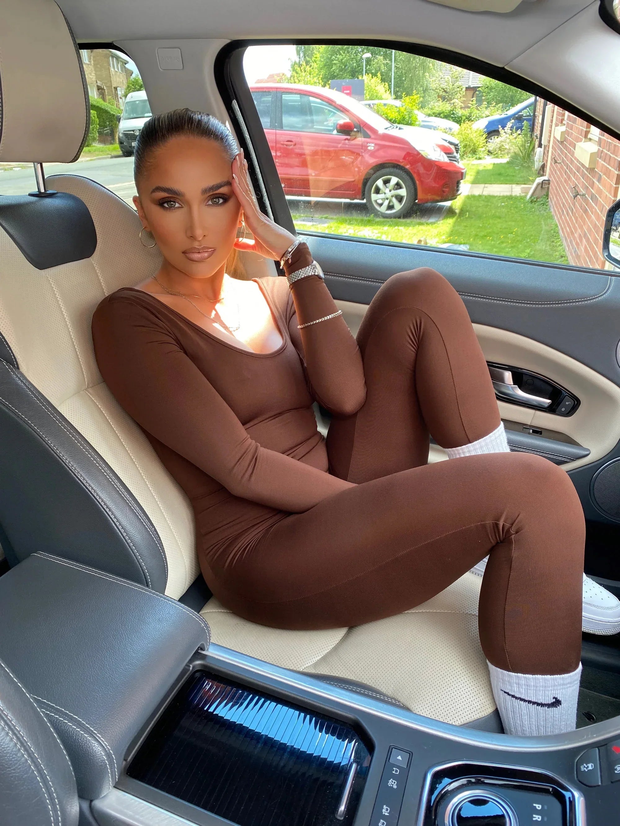 Women's Casual Solid Color Round Neck Long Sleeve Yoga Jumpsuit with Comfortable Fit