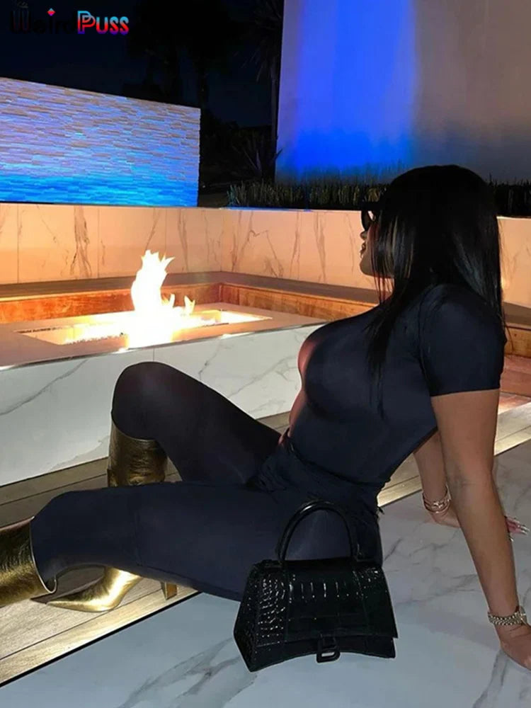 Weird Puss Letter Print Women's Tracksuit Set with Crop Top and Leggings for Stylish Streetwear