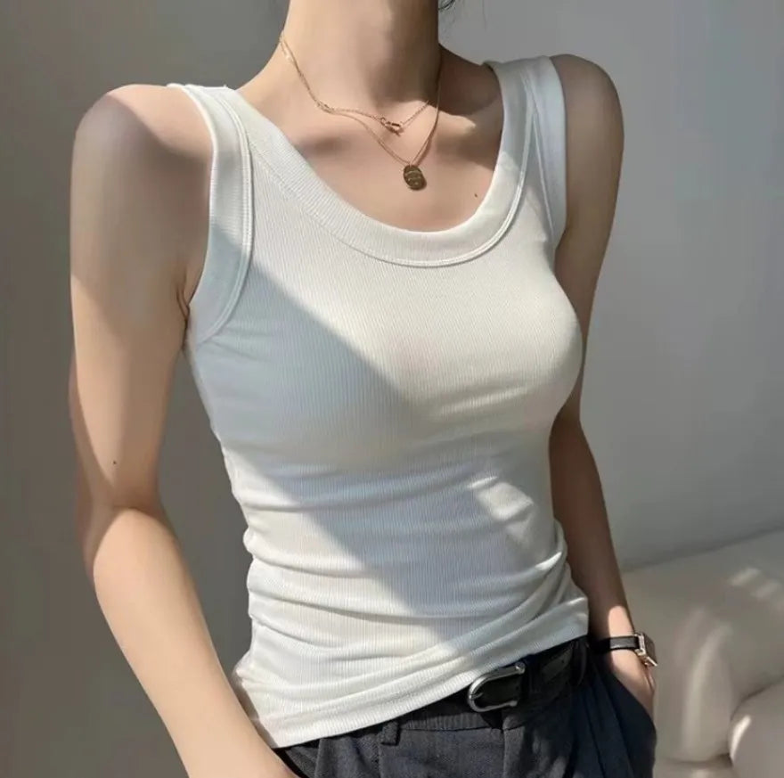 Cute Heart Dog Paw Print Long Sleeve T Shirt for Women - Comfortable Crew Neck Top in Black and White