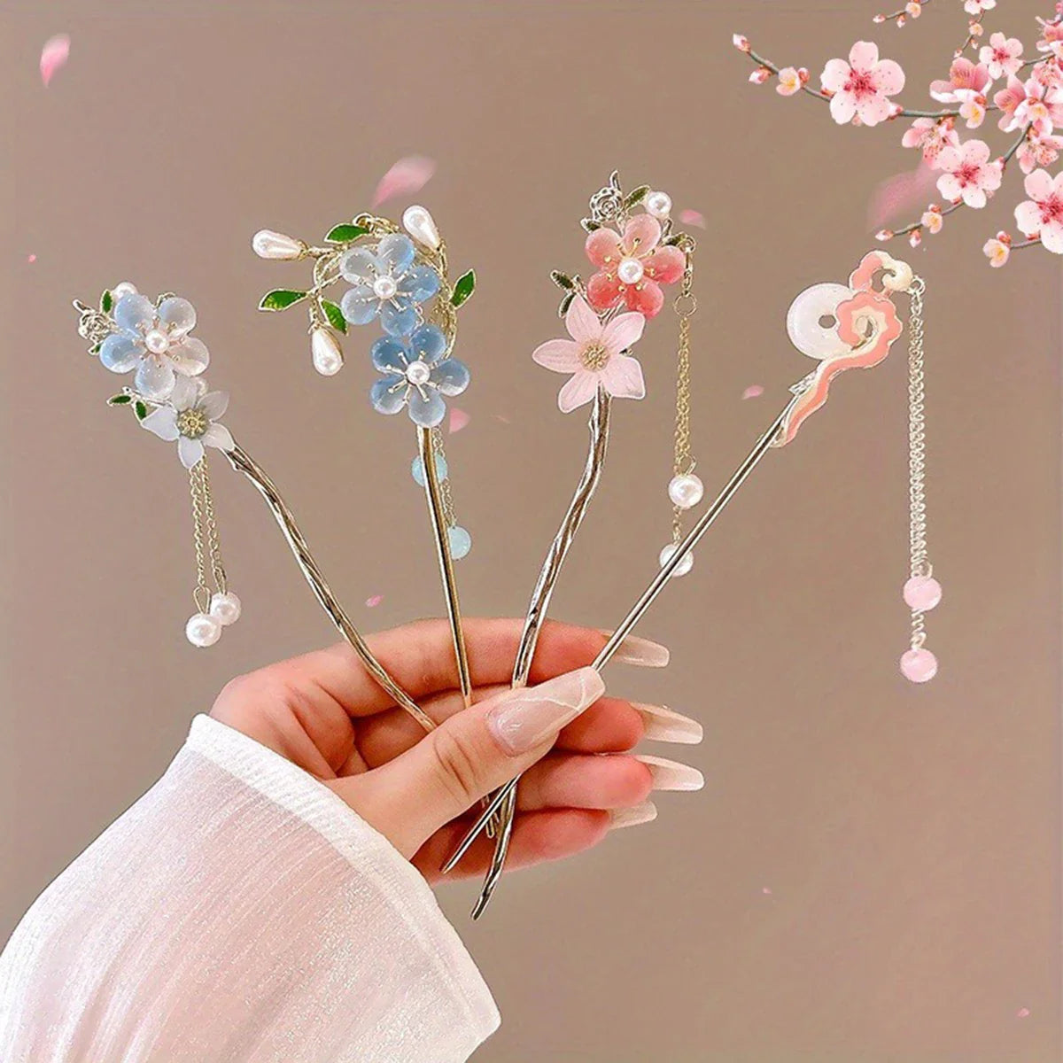 Romantic Chinese Style Hairpin Jewelry Accessory for Women and Girls Daily Wear