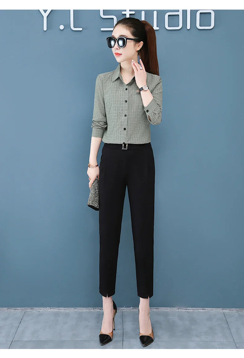 Women's Long Sleeve Slimming Cotton Shirt with Flip Collar Casual Versatile Top for Spring and Autumn Fashion