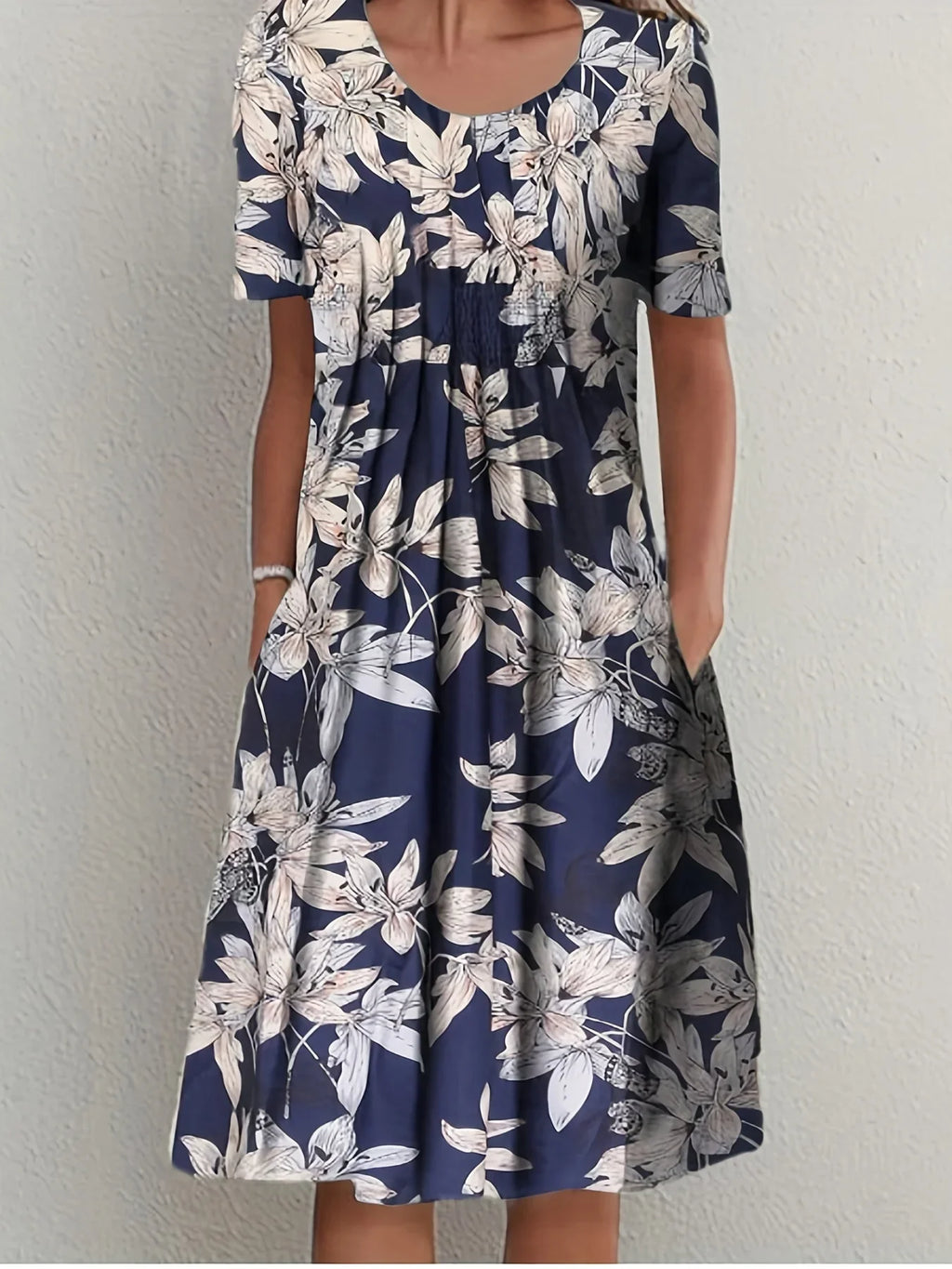 Printed Short Sleeve Dress With Round Neck For Women