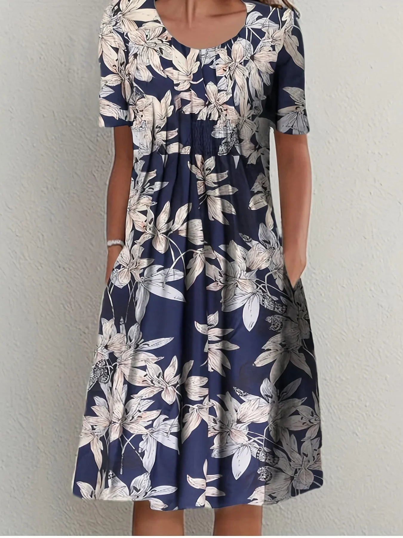 Printed Short Sleeve Dress With Round Neck For Women