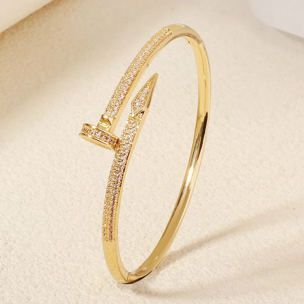Trendy Zircon Screw Bracelet for Women - Elegant Everyday Jewelry and Festive Gift