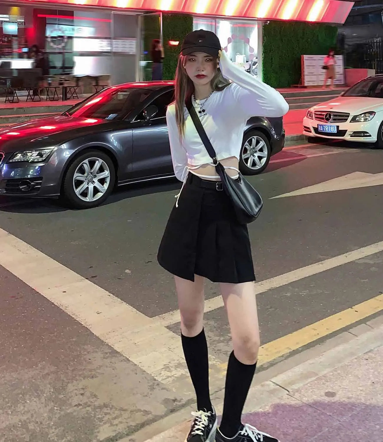 Long Sleeve Women's Crop Top Stylish Bandage Design for Spring Fashion