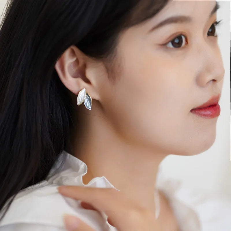 Sweet Leaf Stud Earrings for Women Fresh Blue and White Plant Ear Studs Elegant Jewelry Gift