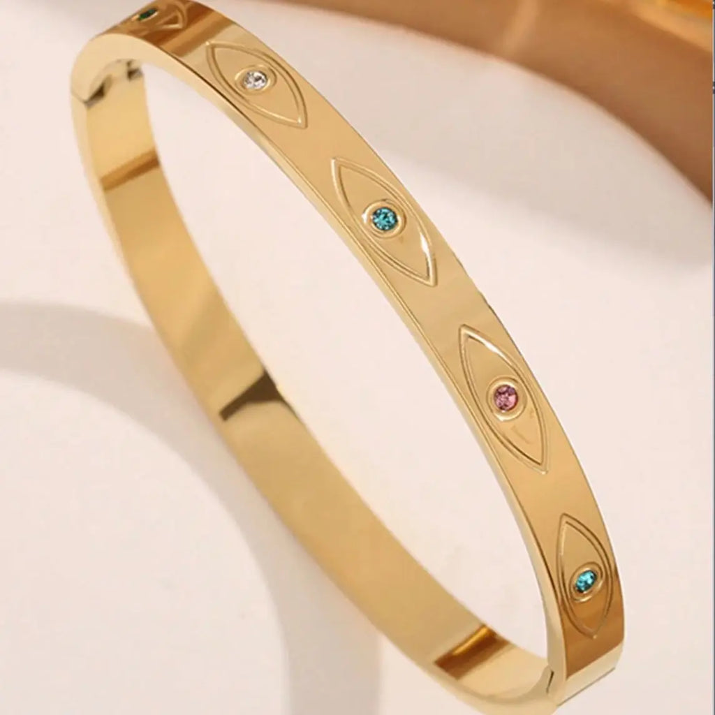 Stainless Steel Four-Leaf Clover Lucky Bracelet for Women Stylish Gold Nail Bangle