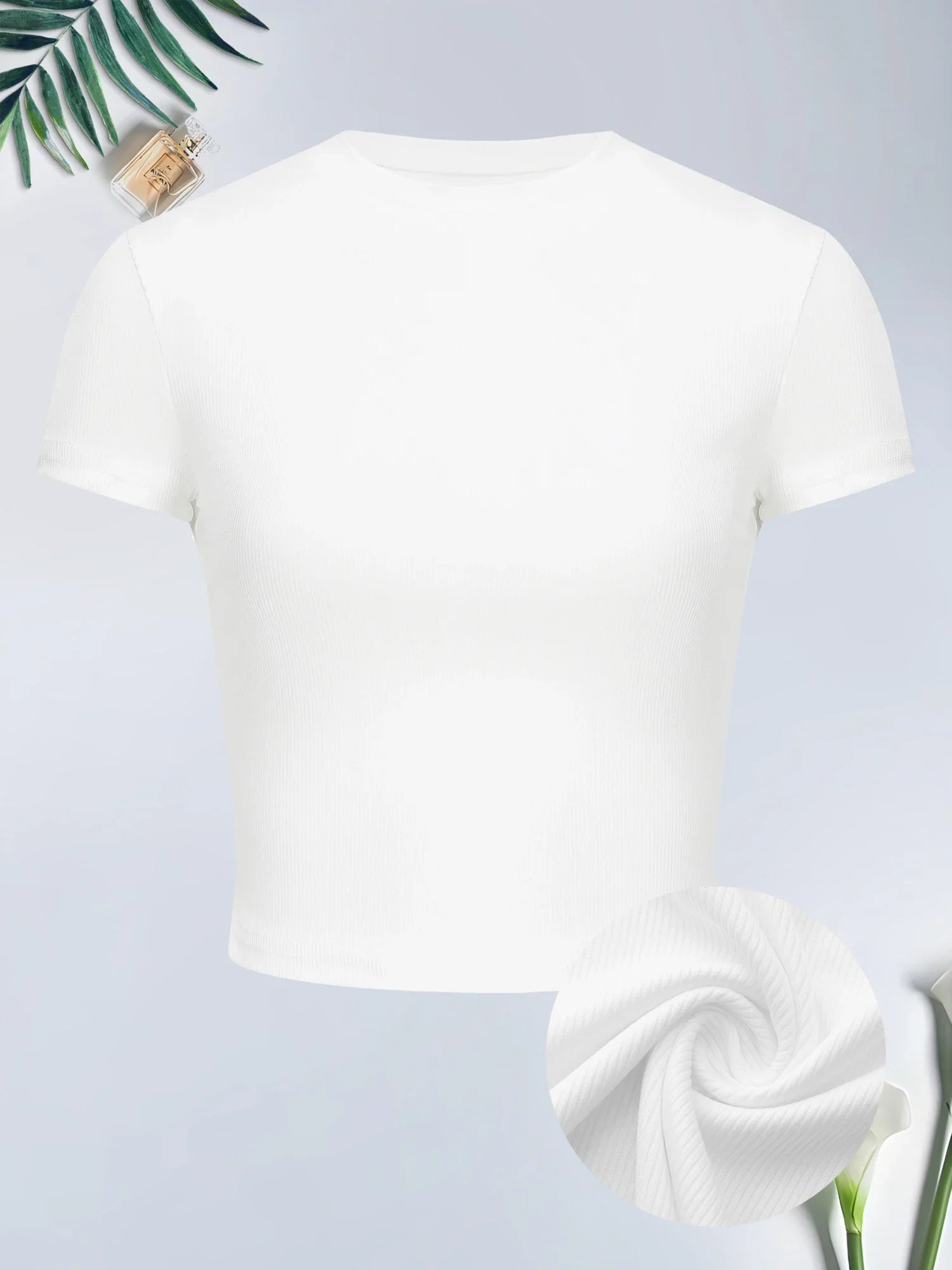 Casual White Short Sleeve T-Shirt for Women Slim Fit Summer Top