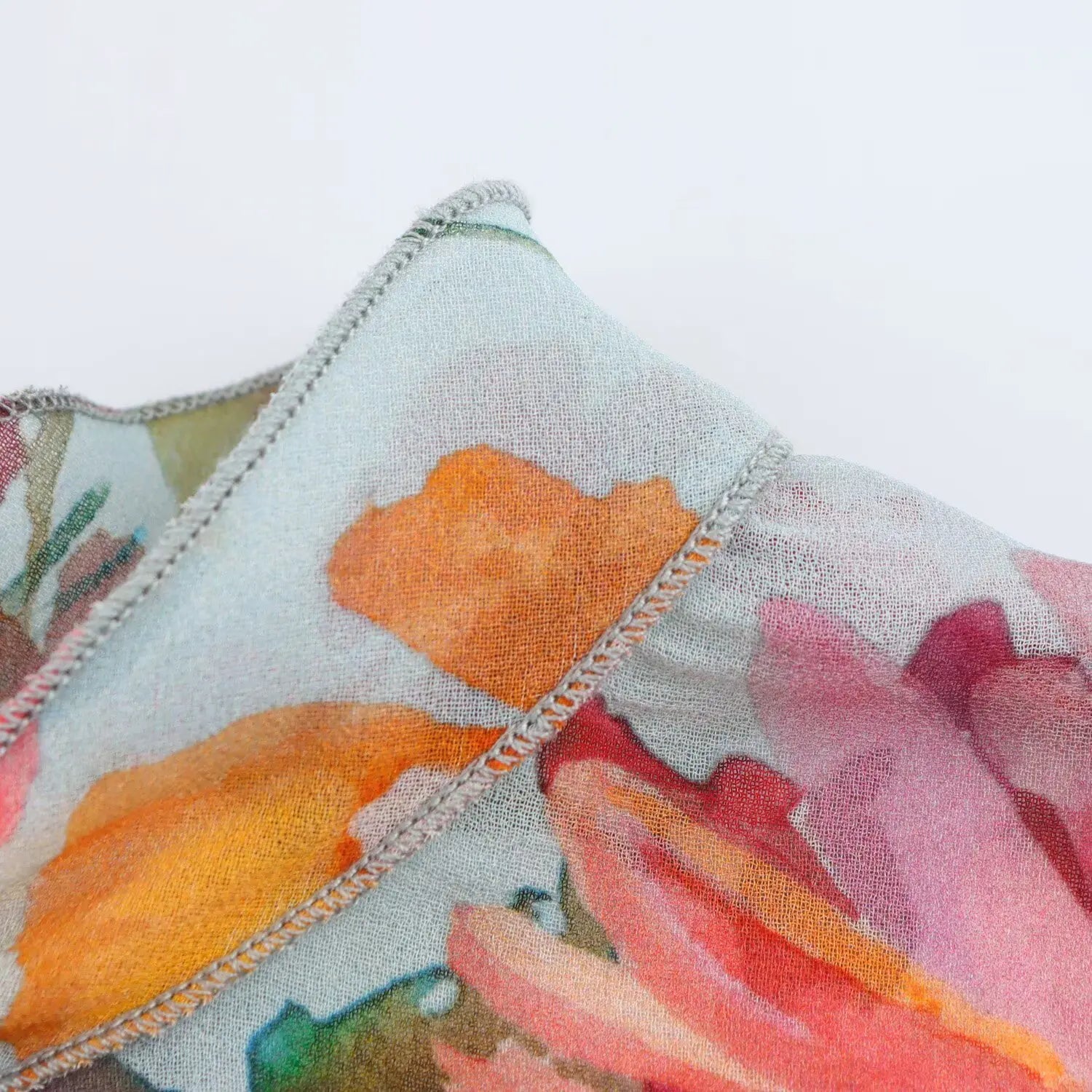 Women's Floral Print Chiffon Blouse with Bow Tie Detail Loose Fit Fashion Shirt