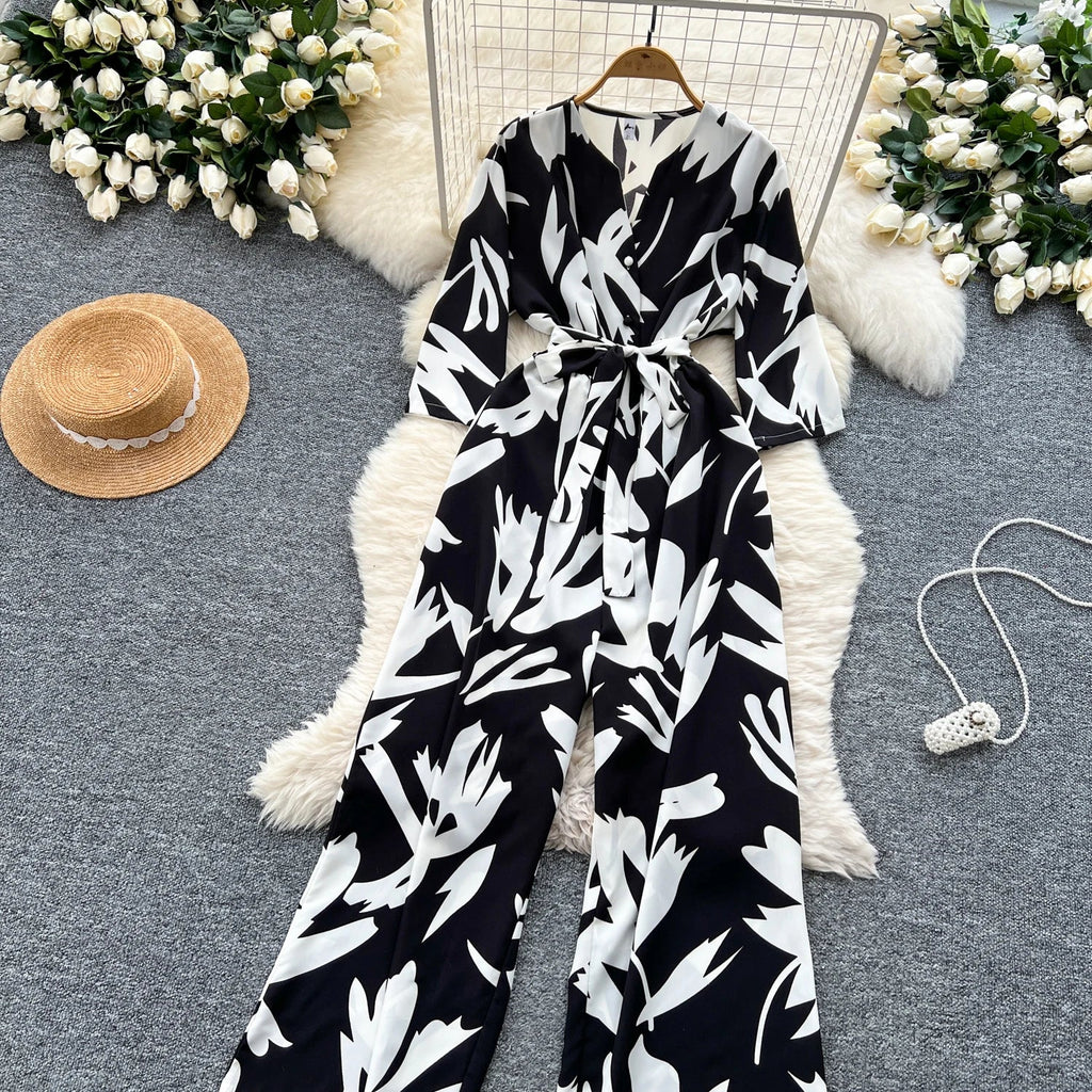 Women's Summer V-Neck Short Sleeve Lace-Up Waist Slim Fit Wide-Leg Printed Jumpsuit with Loose Straight Leg Design