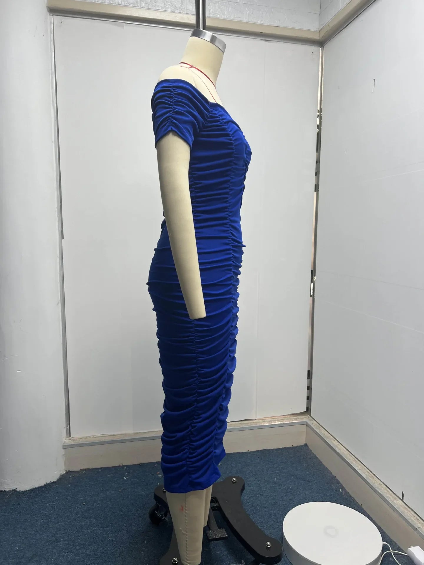 One Shoulder Pleated Dress in Solid Color for Summer