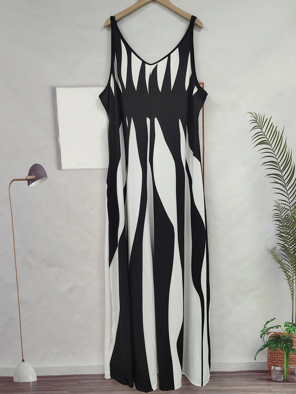 Plus Size Printed V Neck Maxi Dress For Spring Summer