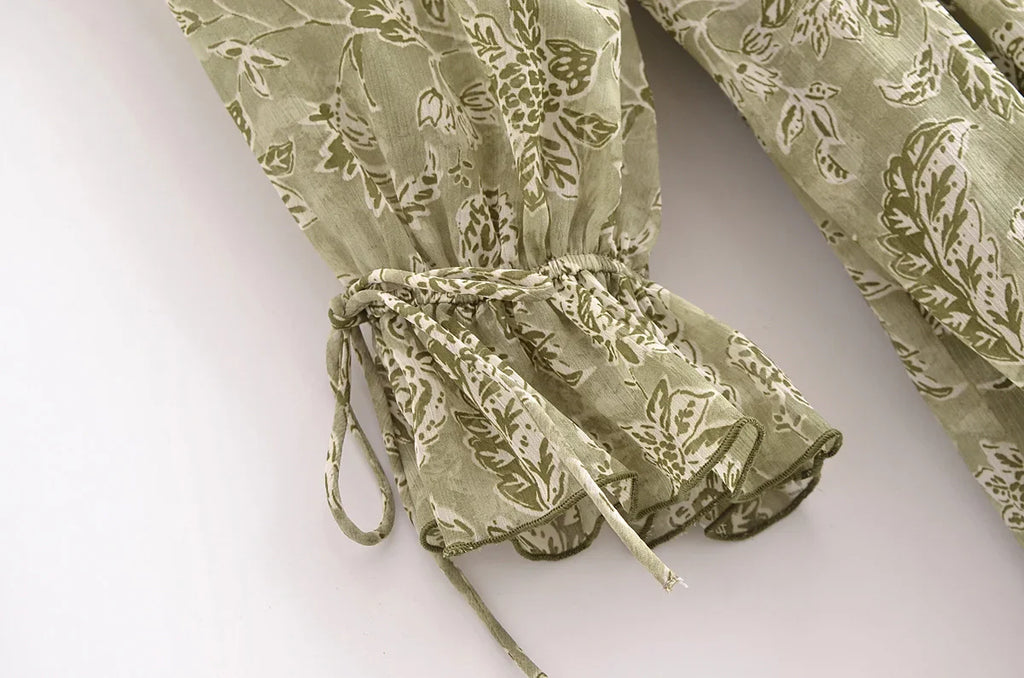 Spring French Design V Neck Printed Cinched Sleeved Dress