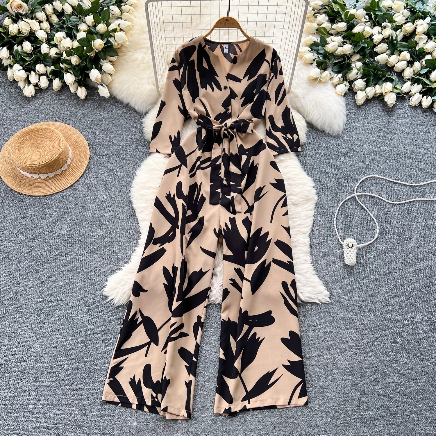 Women's Summer V-Neck Short Sleeve Lace-Up Waist Slim Fit Wide-Leg Printed Jumpsuit with Loose Straight Leg Design