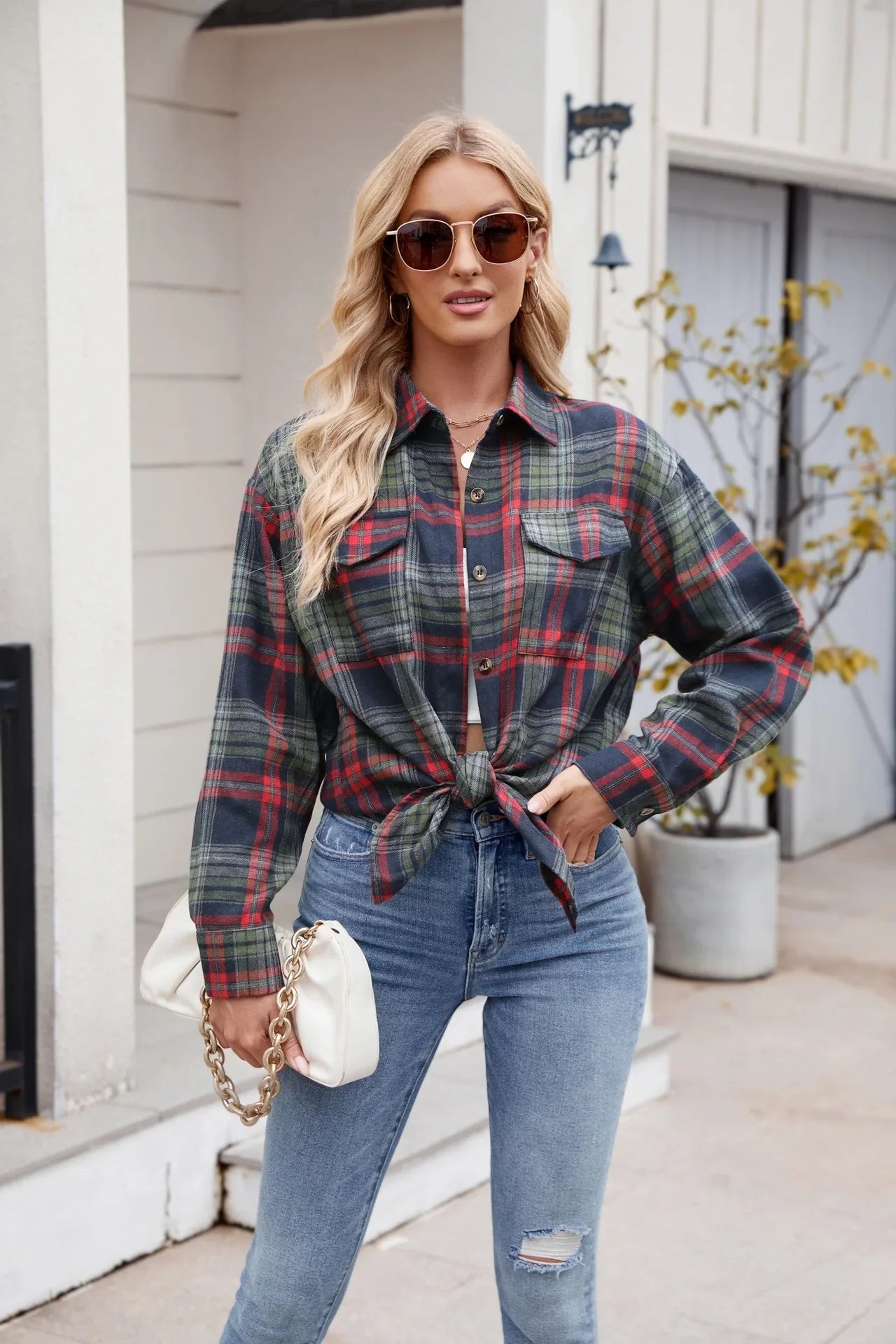 Women Plaid Button Up Shirt Loose Fit Warm Long Sleeve Casual Blouse with Pockets Autumn Winter Checkered Top Preppy Y2K Harajuku Style