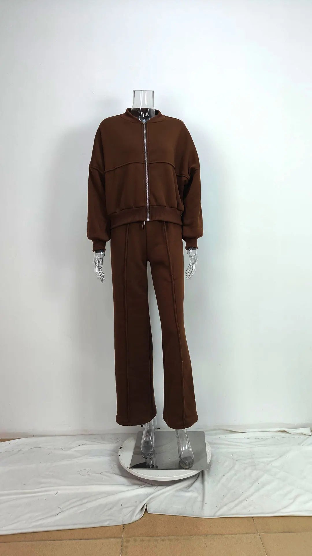Women's Fleece-Lined Tracksuit Set with Hoodie and Casual Pants for Winter Comfort and Style