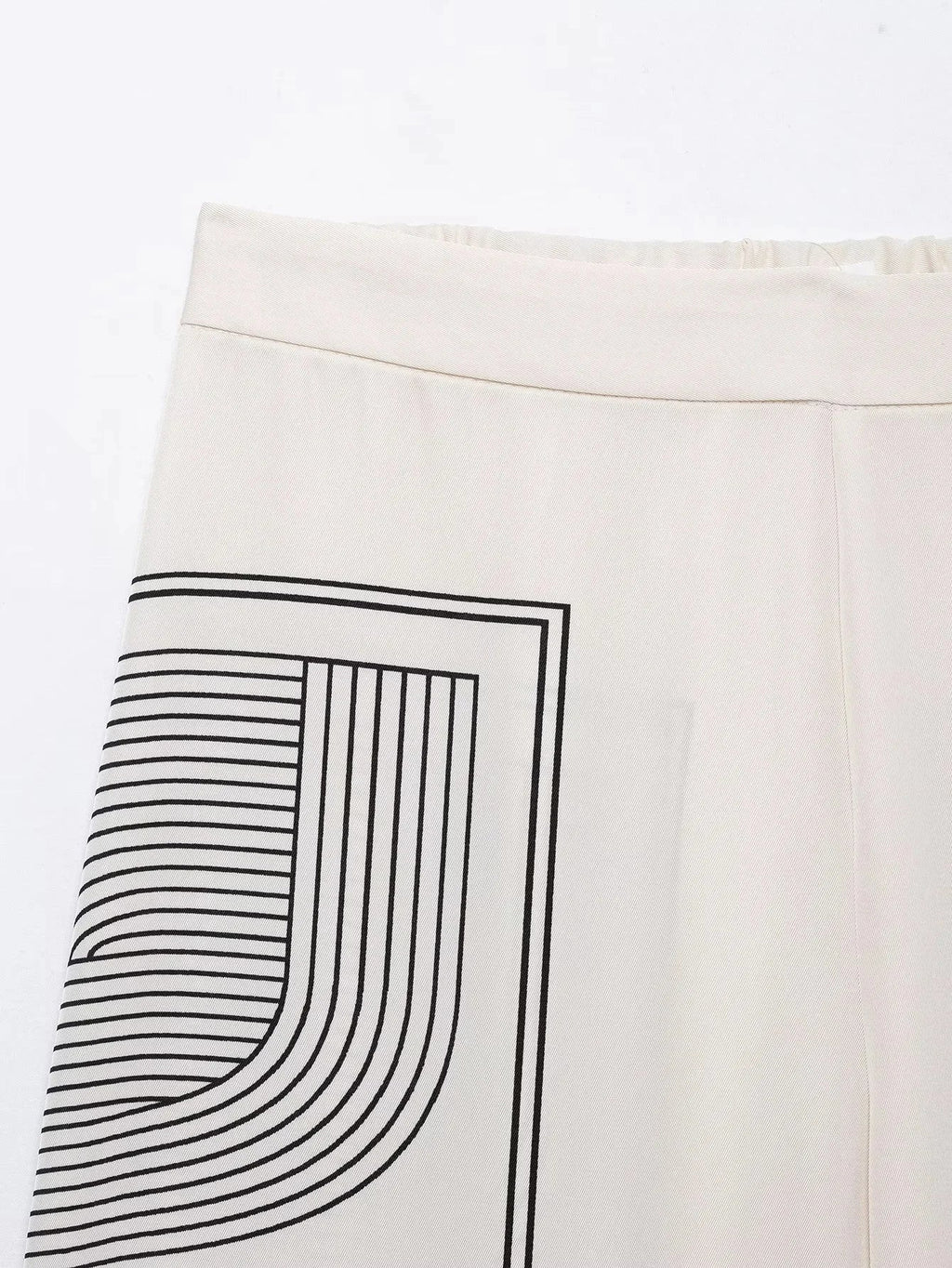 Stylish Women's Suit Set with Long Sleeve Shirt and Wide Leg Pants in Creamy Base and Geometric Patterns