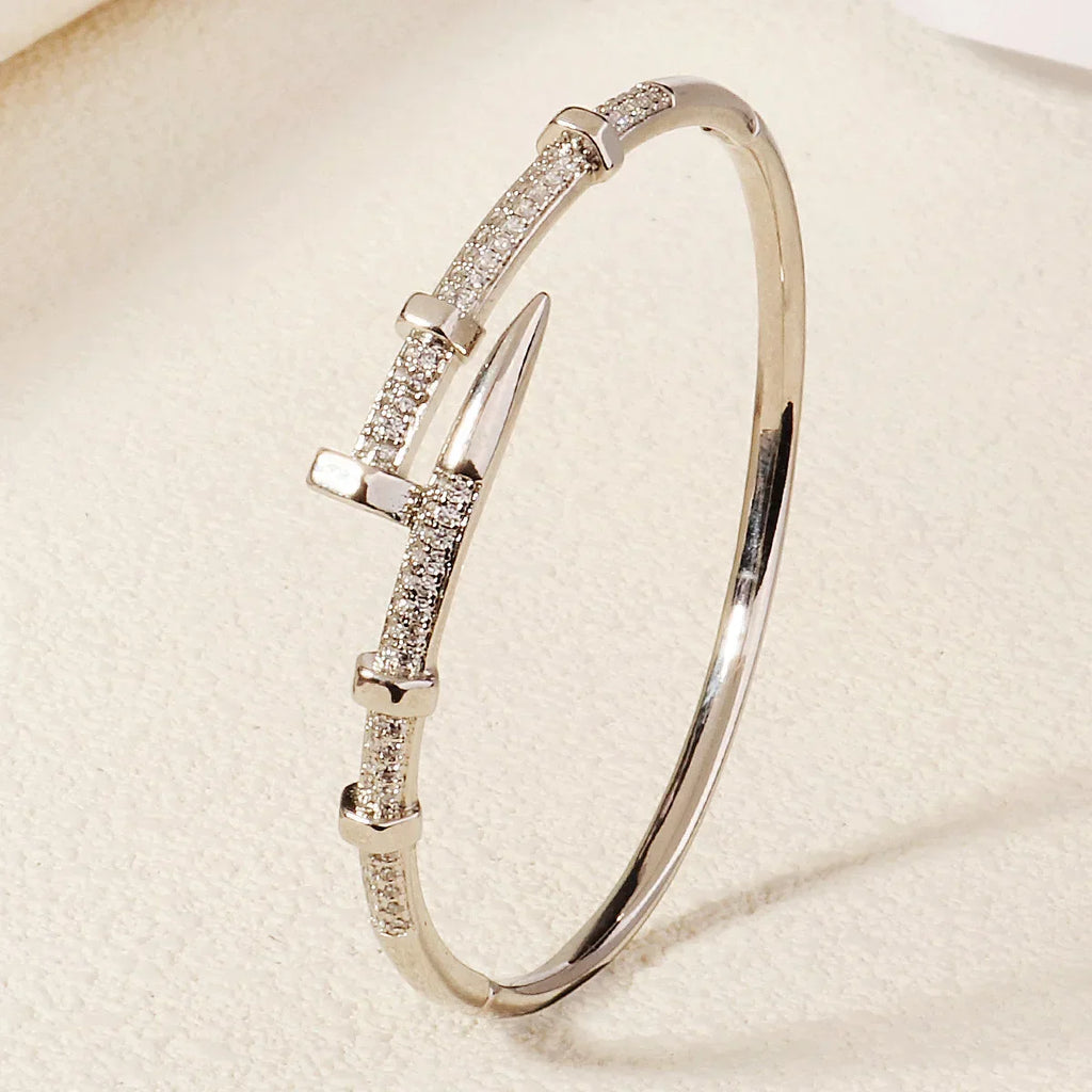 Trendy Zircon Screw Bracelet for Women - Elegant Everyday Jewelry and Festive Gift