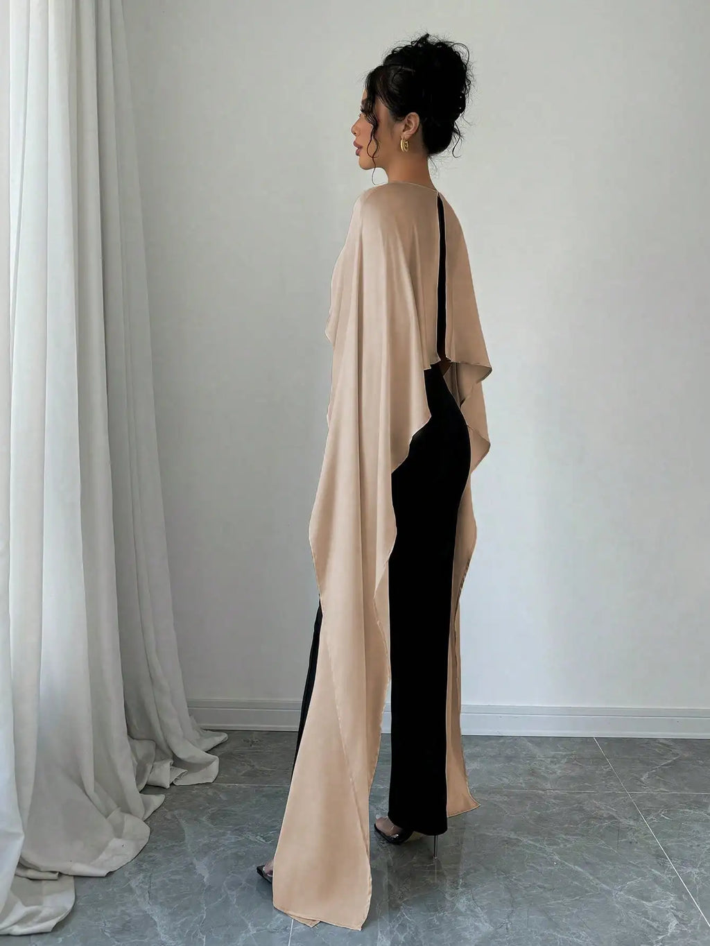 Elegant Womens Autumn Winter Jumpsuit with Fake Two Capes Patchwork Design Round Neck and Back Split