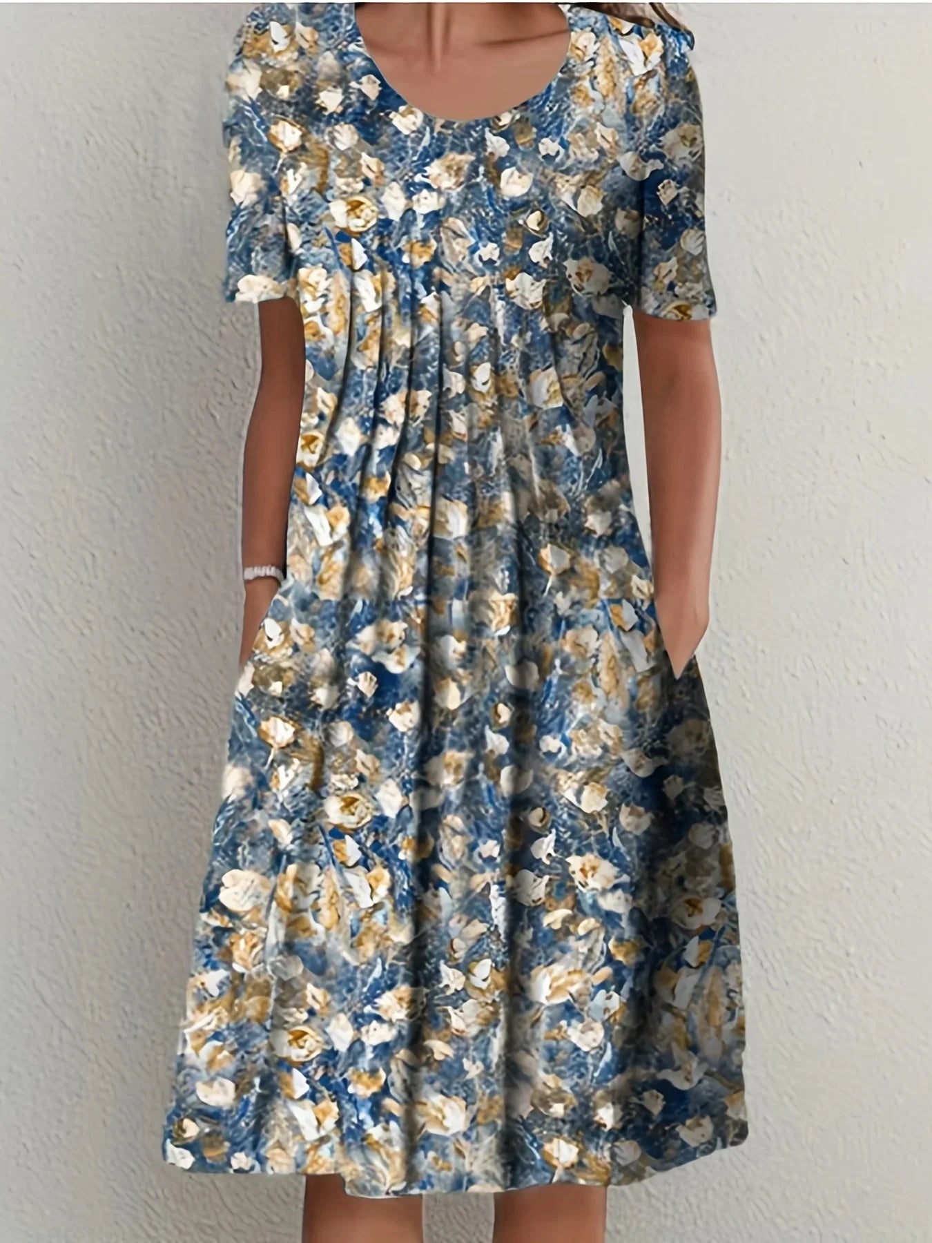 Printed Short Sleeve Dress With Round Neck For Women
