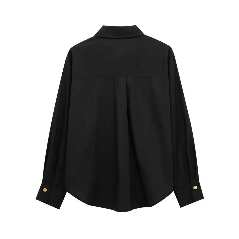 Solid Color Casual Collar Long Sleeve Poplin Shirt for Women with Gold Buckle Accent and Loose Fit