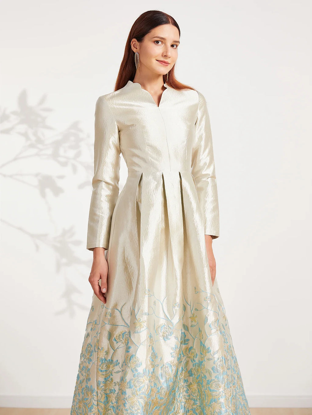 Elegant Jacquard Maxi Dress With Floral Embroidery Pattern