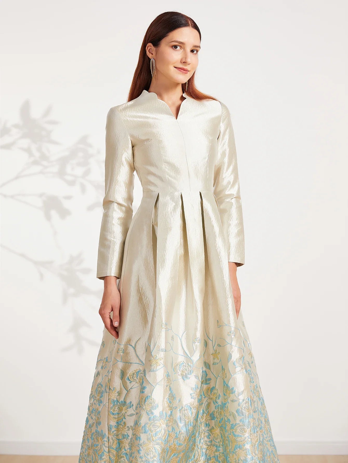 Elegant Jacquard Maxi Dress With Floral Embroidery Pattern