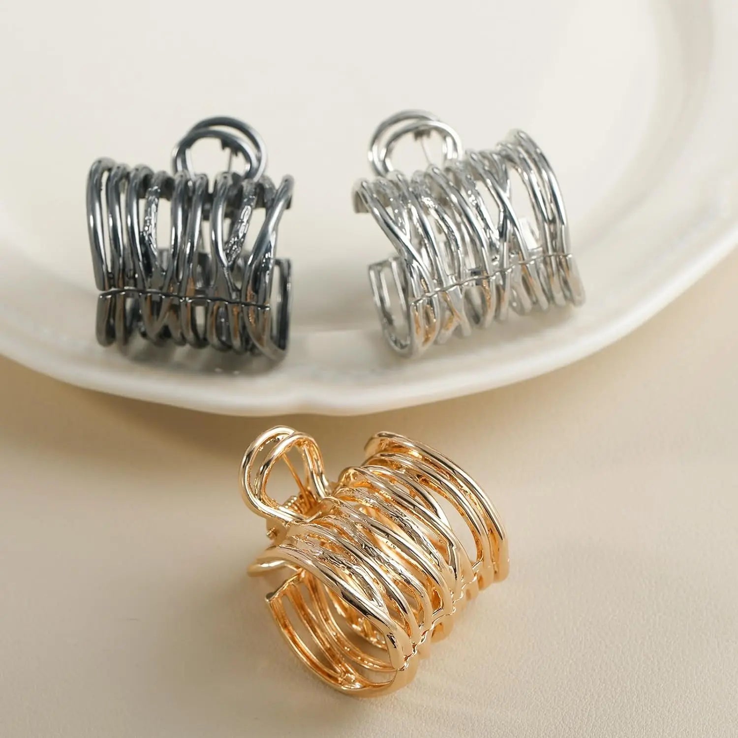 Gold Color Hollow Geometric Hair Clips for Women Stylish Metal Hair Claw and Headband Hairpin Accessories