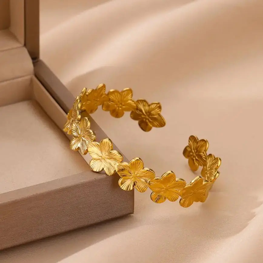 Vintage Flower Bangles for Women Gold Stainless Steel Floral Bracelets Jewelry Gift