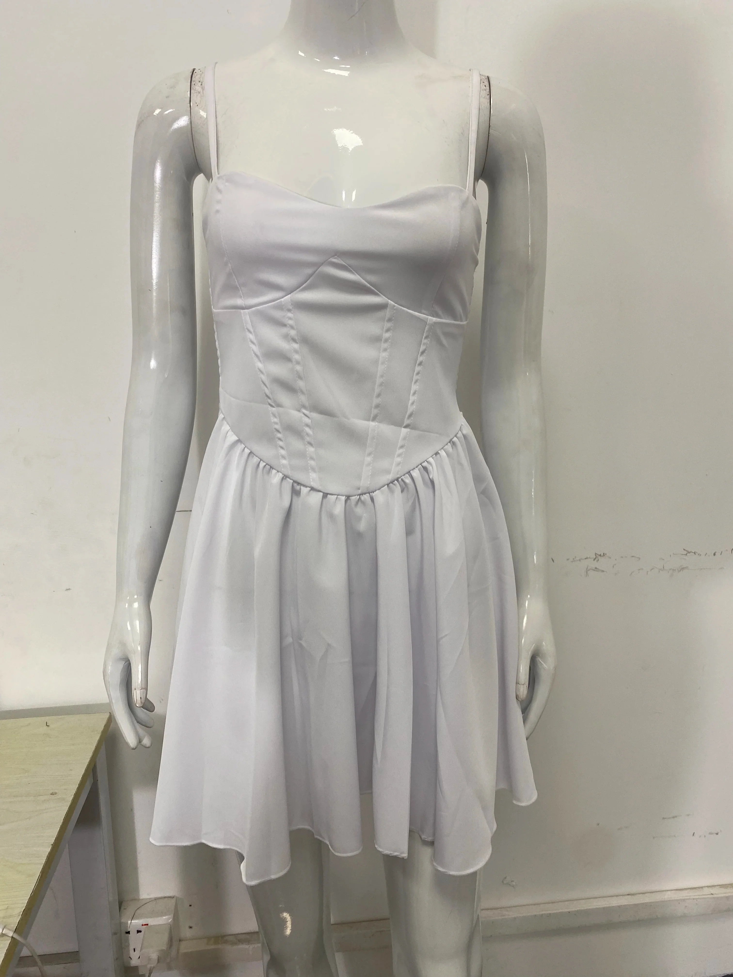 Slimming Waist Cinching Suspender Short Skirt For Women